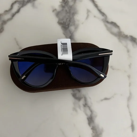 Authentic Tom Ford Sunglasses - Picture 3 of 7